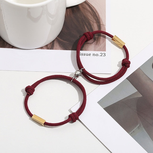 MAGNETIC ATTRACTION BRACELET